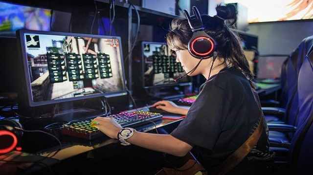 Always Use Headphones Always Use Headphones